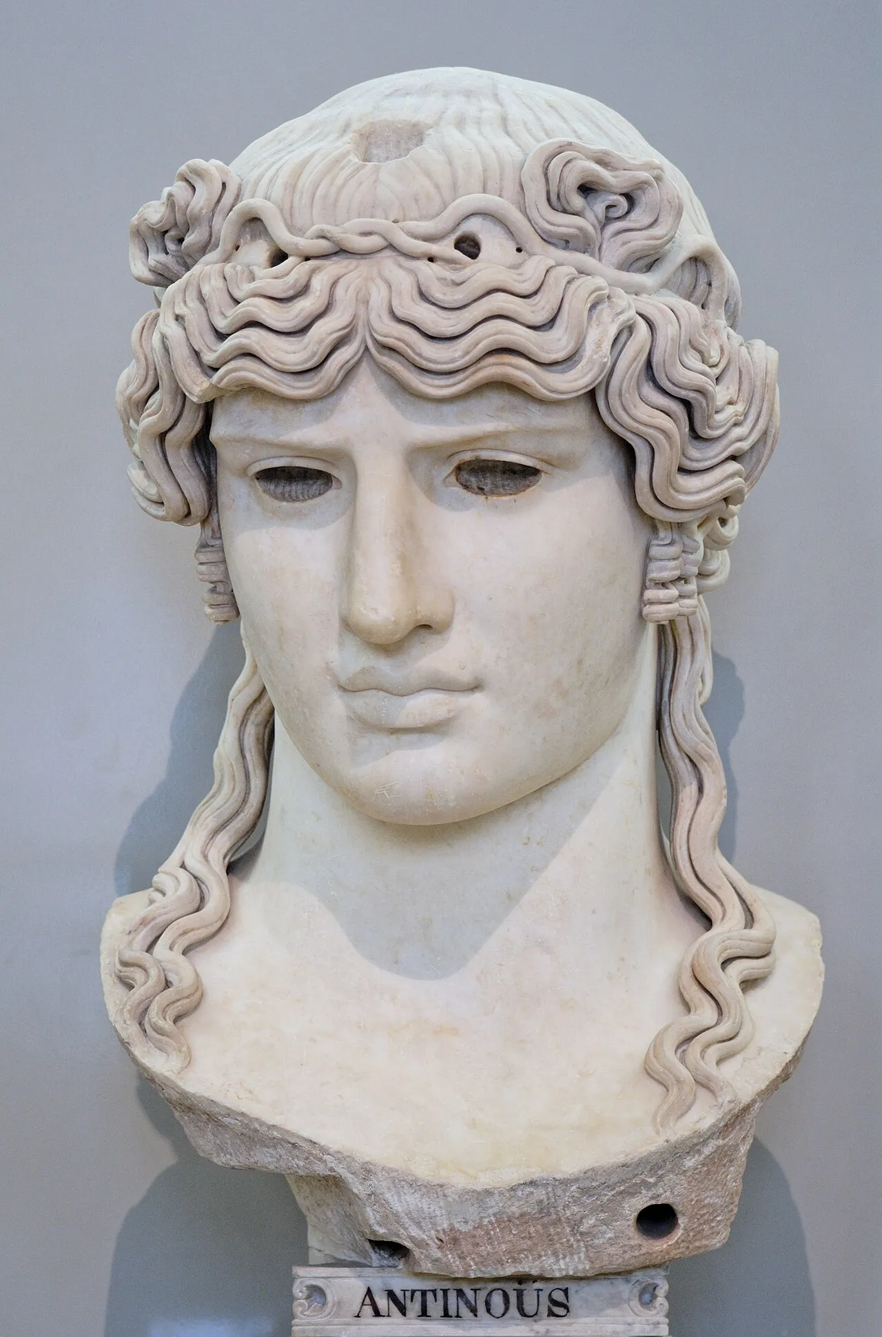Antinoo Mondragone, busto colossale, Louvre