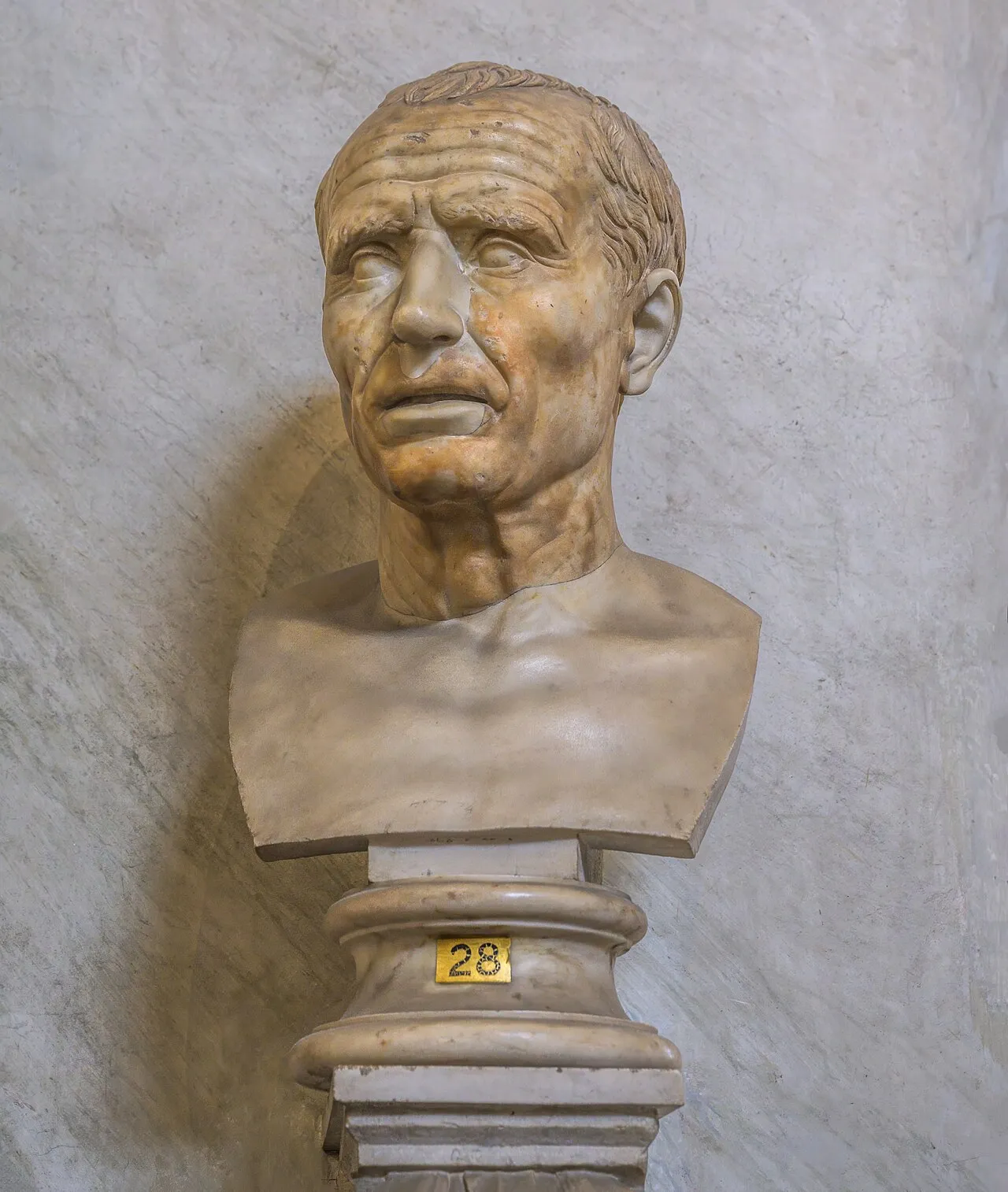 Busto in marmo di Giulio Cesare