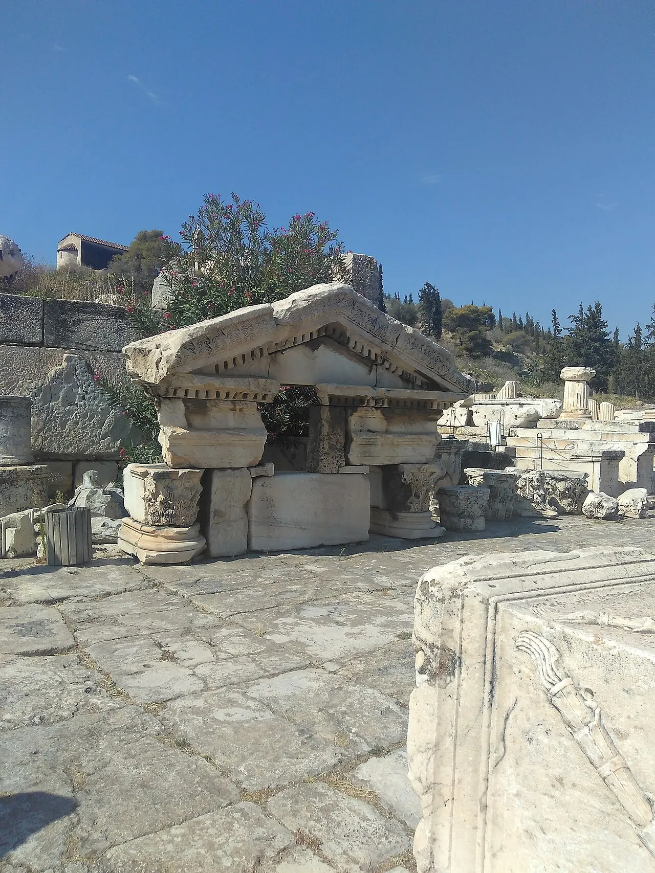 Rovine del santuario eleusino