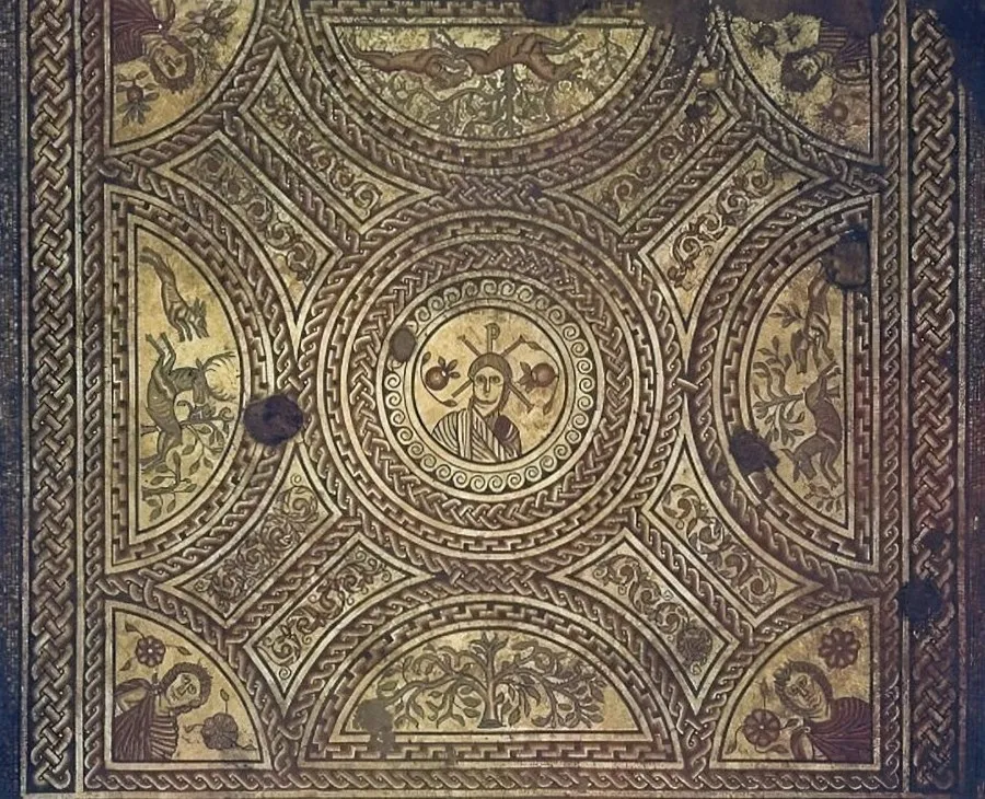 Mosaico di Hinton St Mary: busto di Cristo con il monogramma Chi-Rho, IV secolo