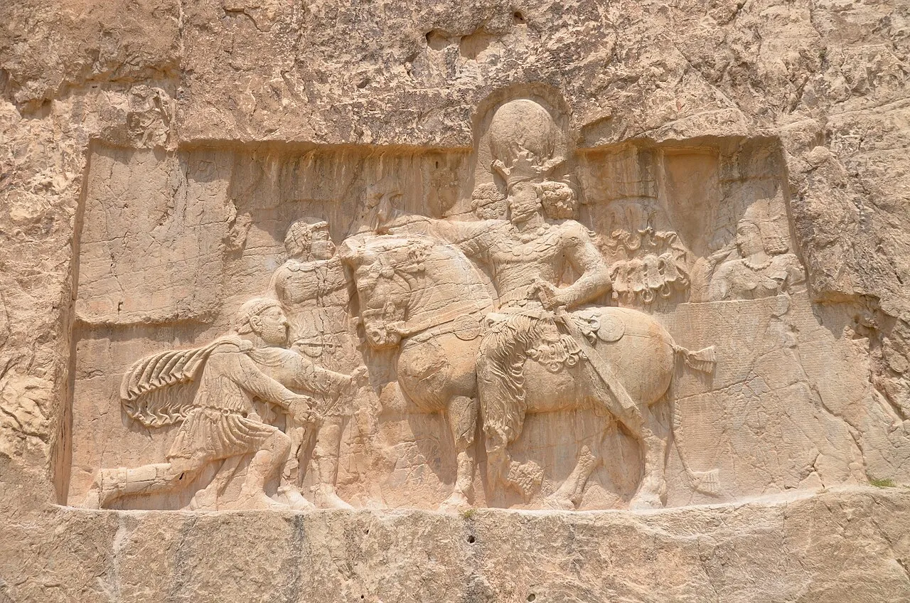 Rilievo di Naqsh-e Rostam — trionfo di Sapore I su Valeriano e Filippo l'Arabo