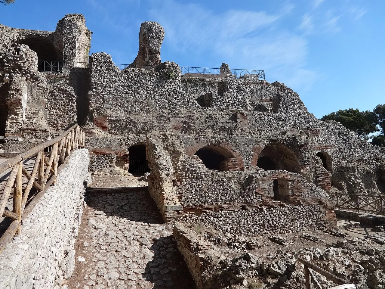 Rovine della Villa Jovis sull'isola di Capri
